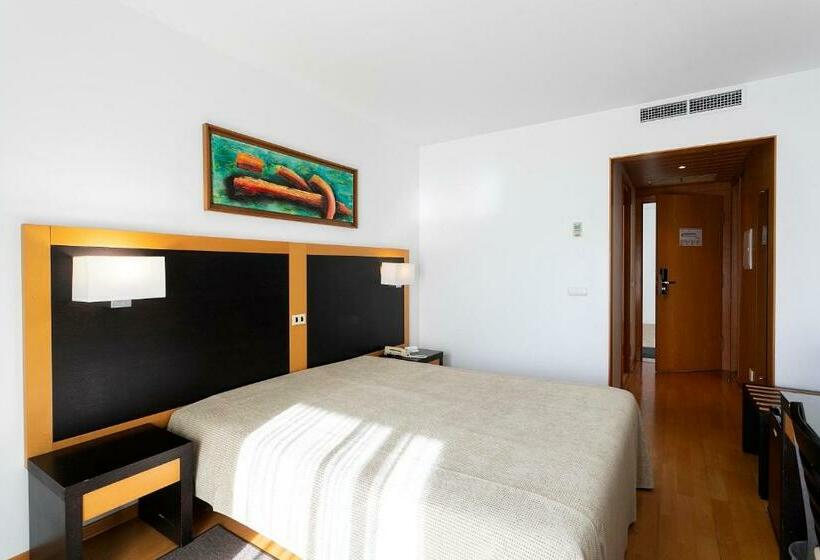 Standard Single Room, Antillia