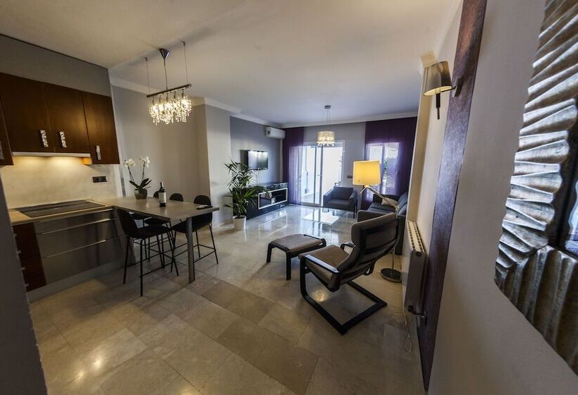 آپارتمان 2 خوابه, Apartamentos Abril