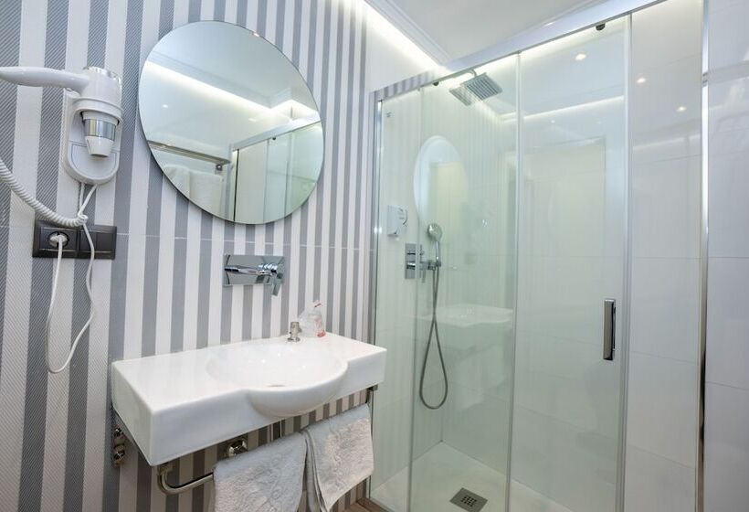 استودیوی استاندارد, Apartamentos Abril