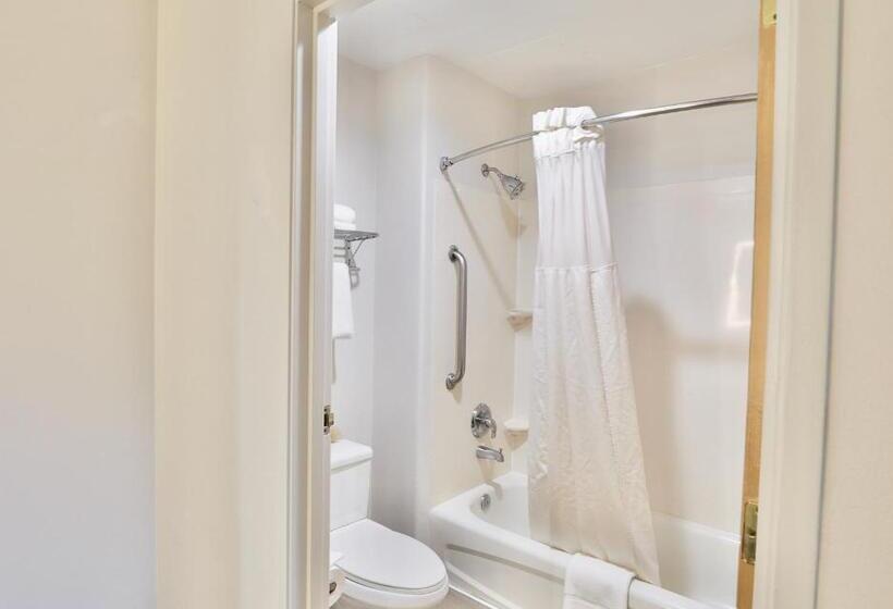 חדר דלוקס עם מיטת קינג, Baymont By Wyndham Tucson Airport