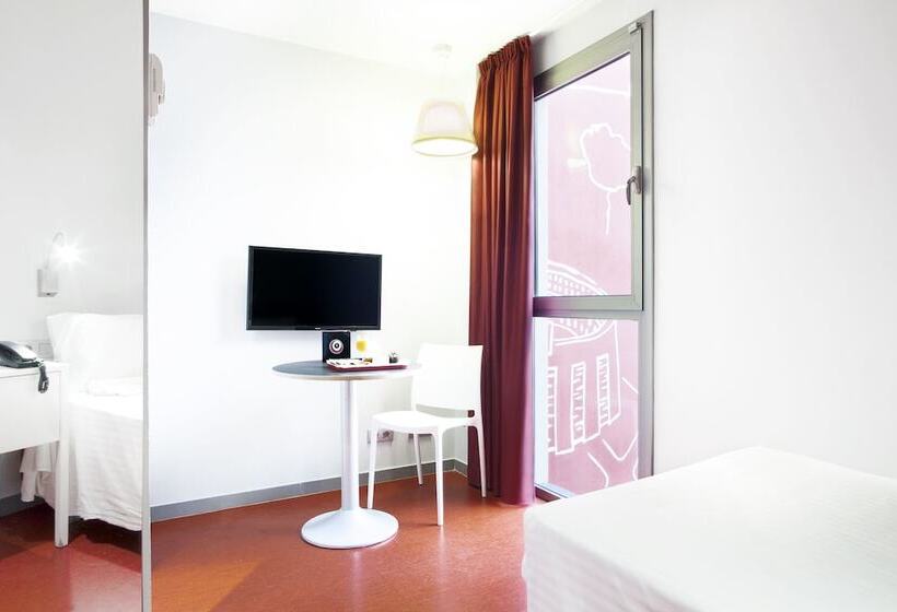 Standard Single Room, Ciutat Vella