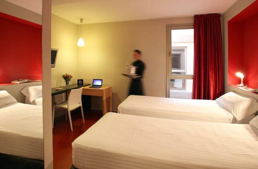 Standard Room, Ciutat Vella