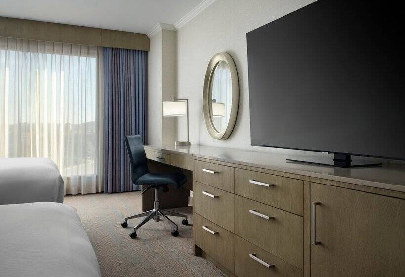 Deluxe Room Adapted for people with reduced mobility, Doubletree Irvine Spectrum