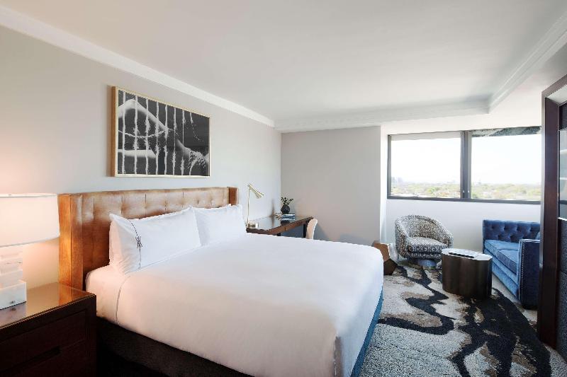 اتاق لوکس, The Highland Dallas, Curio Collection By Hilton