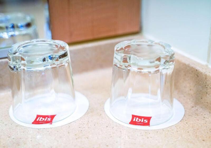 اتاق استاندارد با تخت دوبل, Ibis Győr