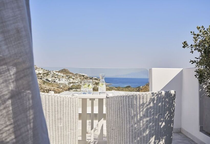 اتاق لوکس با چشم‌انداز دریا, Paradise View