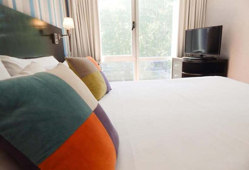 Superior Room, Ribera Sur