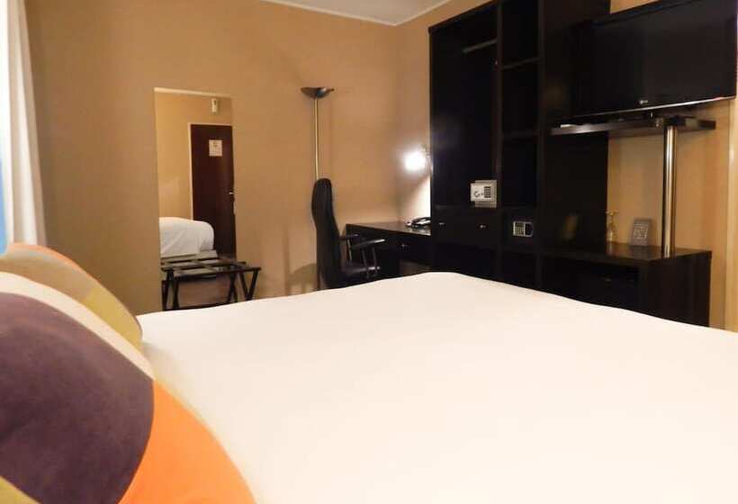 Superior Room, Ribera Sur