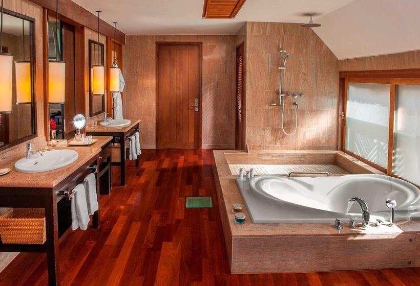 ویلای سوپریور 1 خوابه, The St. Regis Bora Bora Resort