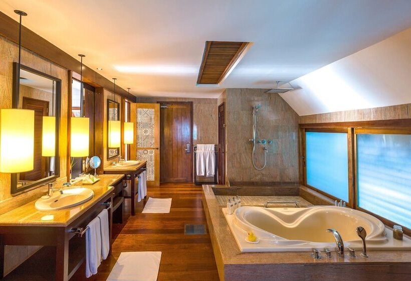 ویلای سوپریور 1 خوابه, The St. Regis Bora Bora Resort