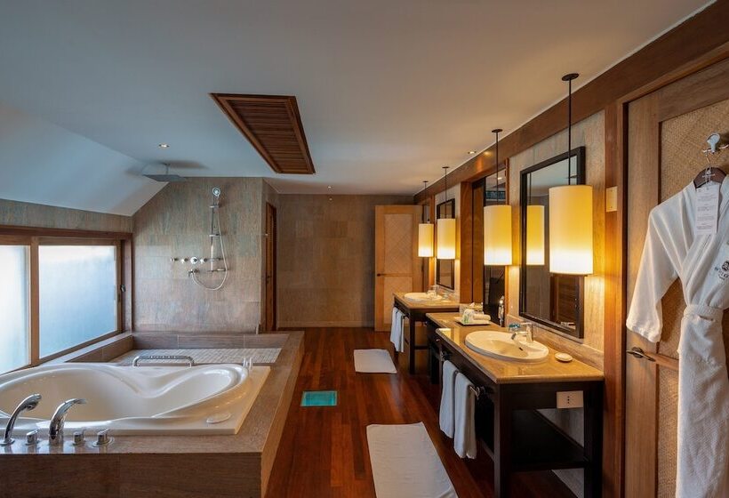 ویلای سوپریور 1 خوابه, The St. Regis Bora Bora Resort