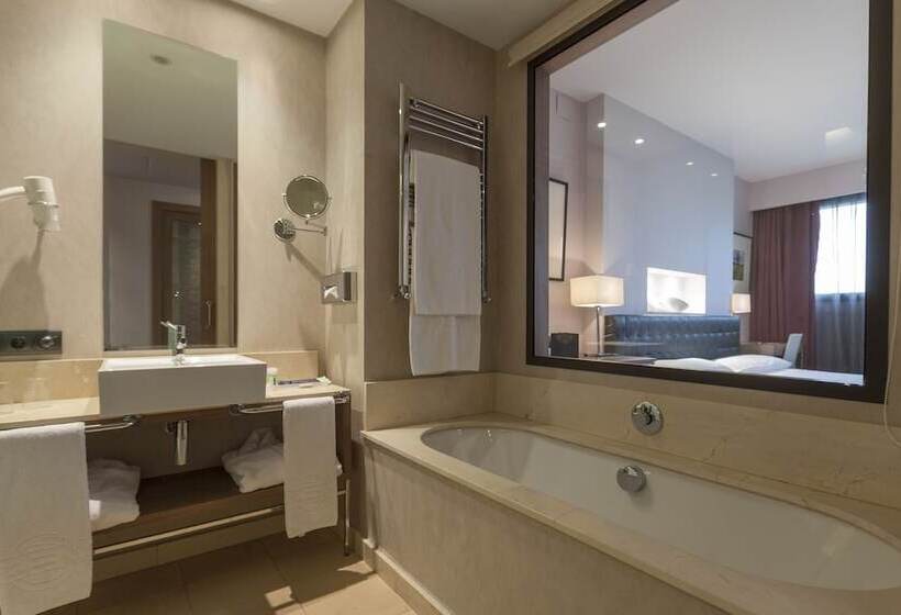 اتاق استاندارد سه نفره, Urh Hotel Spa Zen Balagares