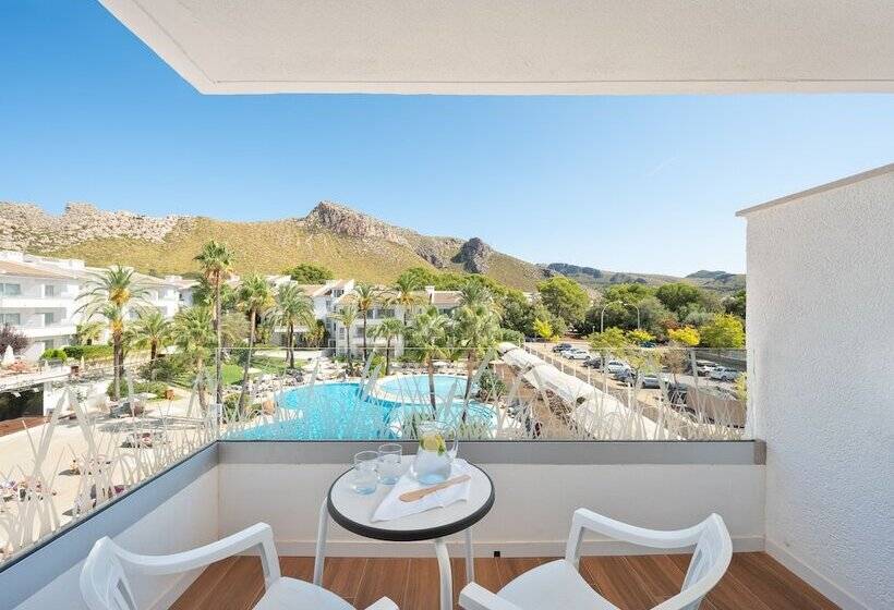 سوییت با چشم‌انداز استخر, Puerto Azul Suite