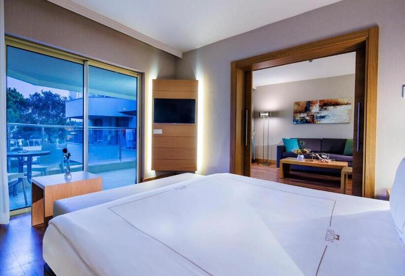 سوییت خانوادگی, Bellis Deluxe Hotel & Heated For Winter Aqua Park