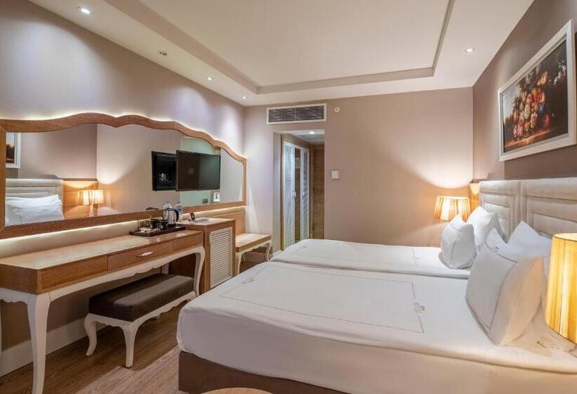 اتاق اساندارد با چشم‌انداز جانبی به دریا, Bellis Deluxe Hotel & Heated For Winter Aqua Park