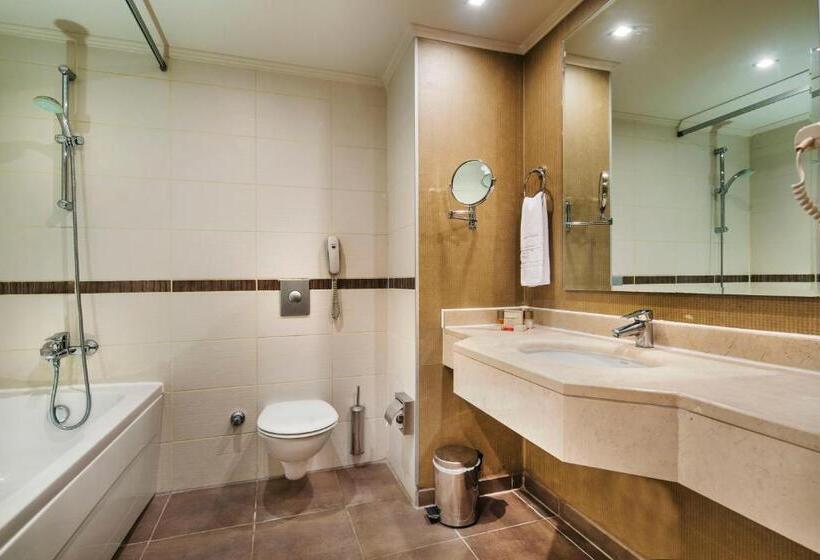 اتاق اساندارد با چشم‌انداز جانبی به دریا, Bellis Deluxe Hotel & Heated For Winter Aqua Park