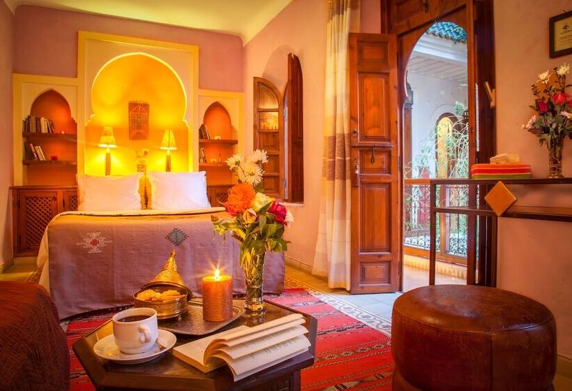 سوییت جونیور, Riad Sable Chaud