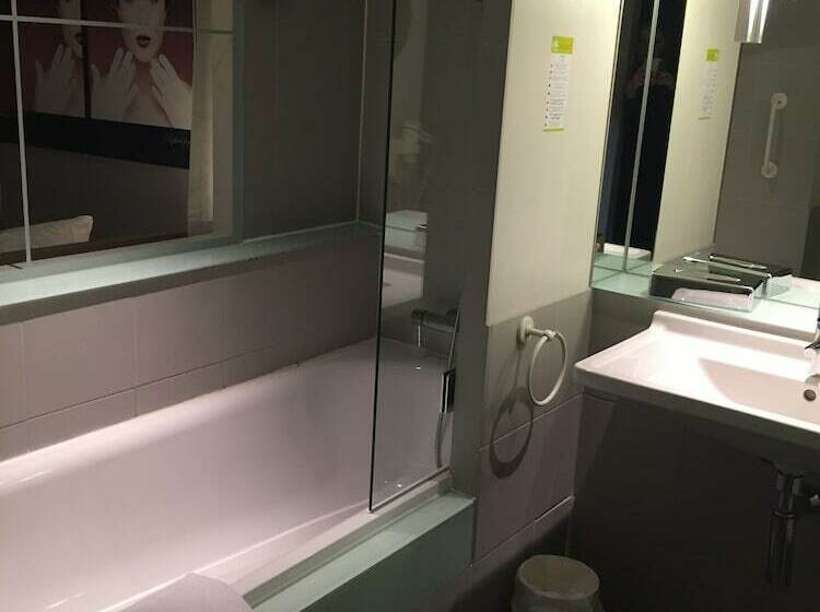 سوییت جونیور, Standing Hotel Suites By Actisource