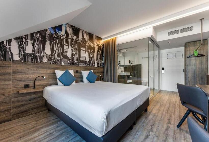 اتاق سوپریور با تخت بزرگ, Velotel Brugge
