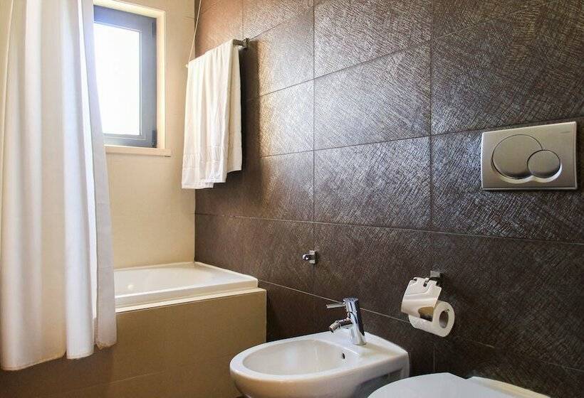 1 Bedroom Apartment, Vitor S Village