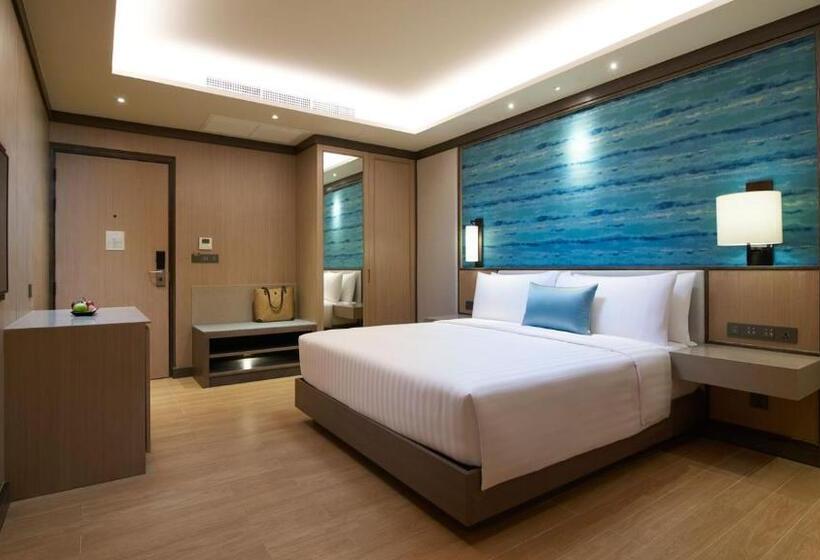 Superior Room King Size Bed, Amari Vogue Krabi