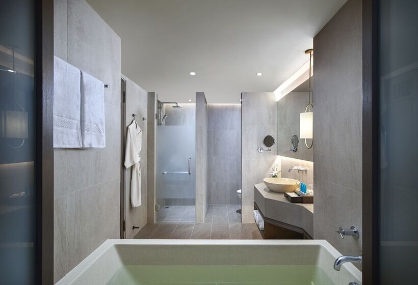 اتاق لوکس, Amari Vogue Krabi