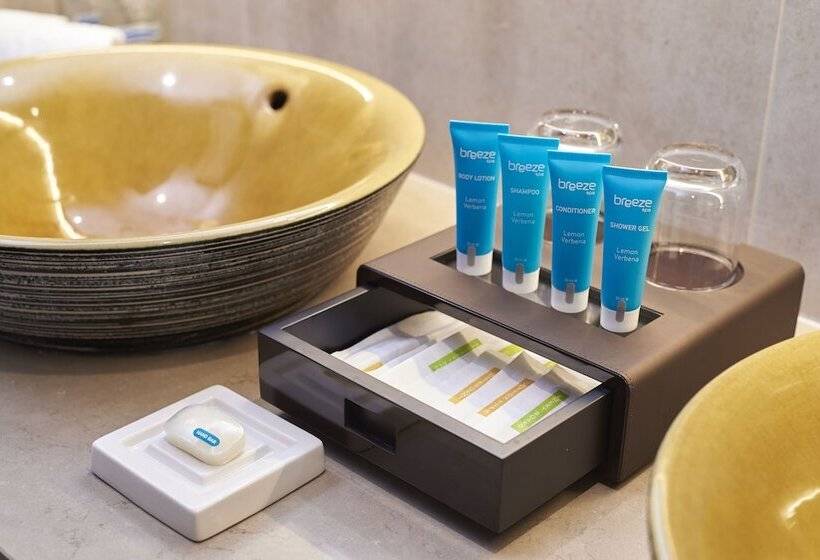 اتاق لوکس, Amari Vogue Krabi