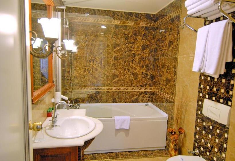 سوئیت با بالکن, Aspen Hotel Kaleiçi
