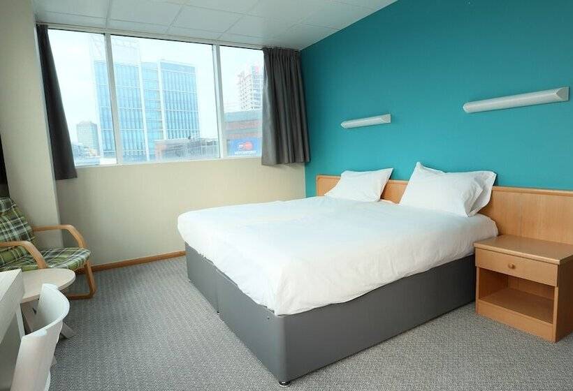 Standard Room, Citrus  Cardiff By Compass Hospitality