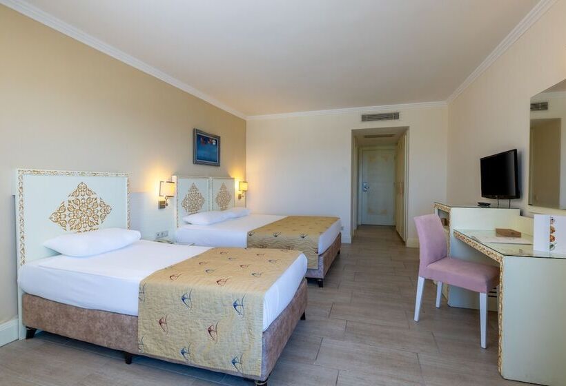 Standard Room, Crystal Admiral Resort Suites & Spa  Ultimate All Inclusive