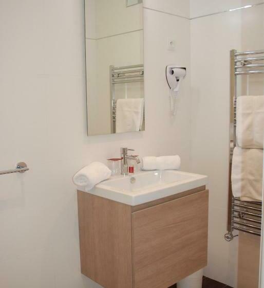 اتاق راحتی, Hôtel Ariane & Spa