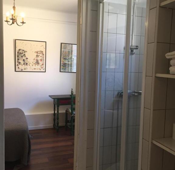 اتاق کلاسیک خانوادگی, Hôtel Des Templiers