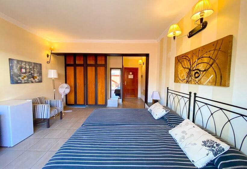 سوییت, La Aldea Suites