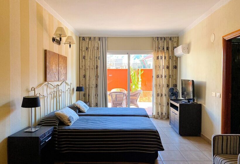 سوییت خانوادگی, La Aldea Suites