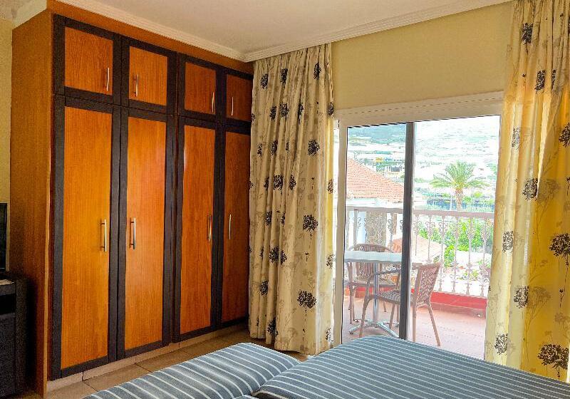 سوییت جونیور, La Aldea Suites