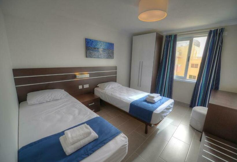 سوئیت پنت هاوس, Luna Holiday Complex