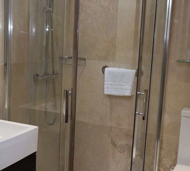 اتاق خانوادگی, Best Western Palm