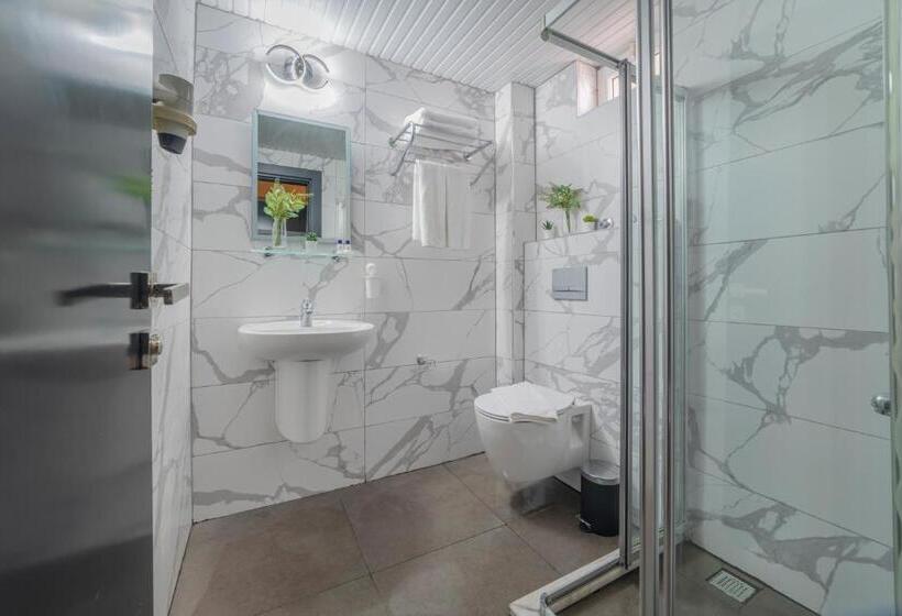 اتاق استاندارد سه نفره, Royalisa Palmiye Beach Hotel Adult Only