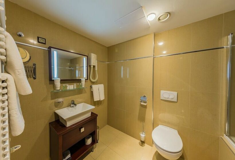 Quarto standard, President