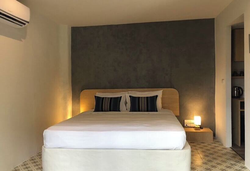 ویلای لوکس 1 خوابه, Punnpreeda Beach Resort   Sha Plus Certified