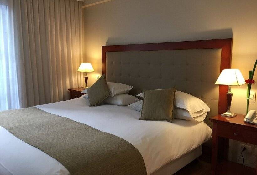 اتاق لوکس با وان آب گرم, Purobaires Hotel Boutique