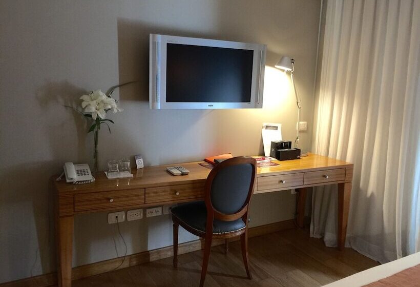 اتاق لوکس با وان آب گرم, Purobaires Hotel Boutique