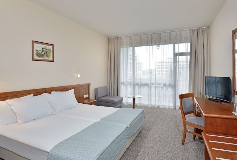 Номер Стандарт Вид на Парк, Sol Nessebar Bay All Inclusive