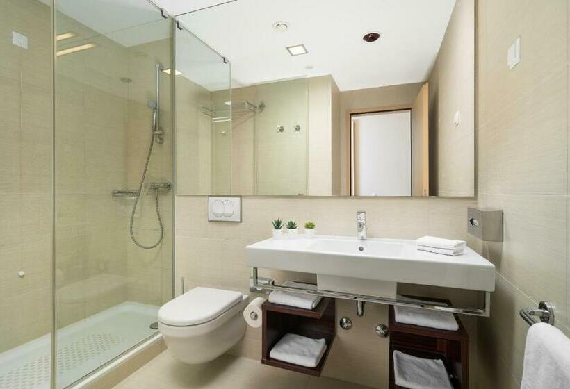 اتاق لوکس, Valamar Lacroma