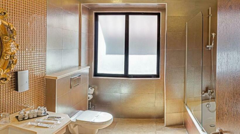 سوییت, Your Hotel & Spa Alcobaça