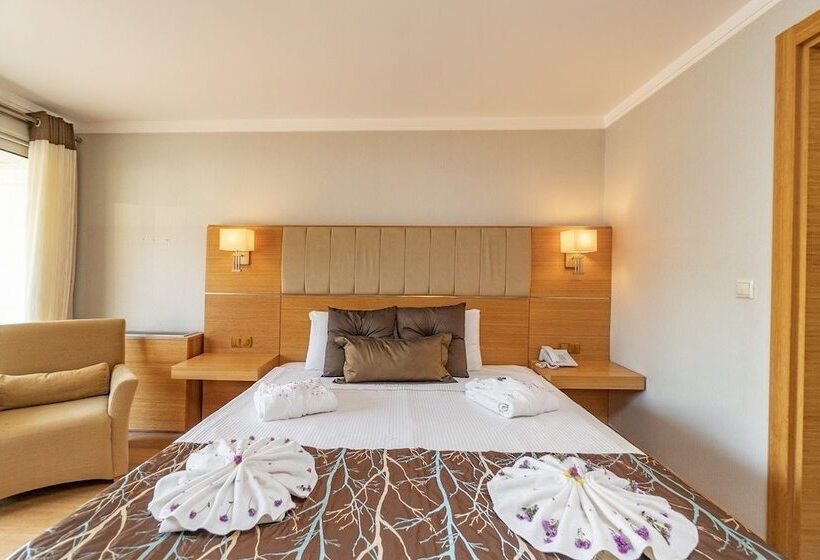 اتاق خانوادگی, Maira Deluxe Resort Hotel Bodrum