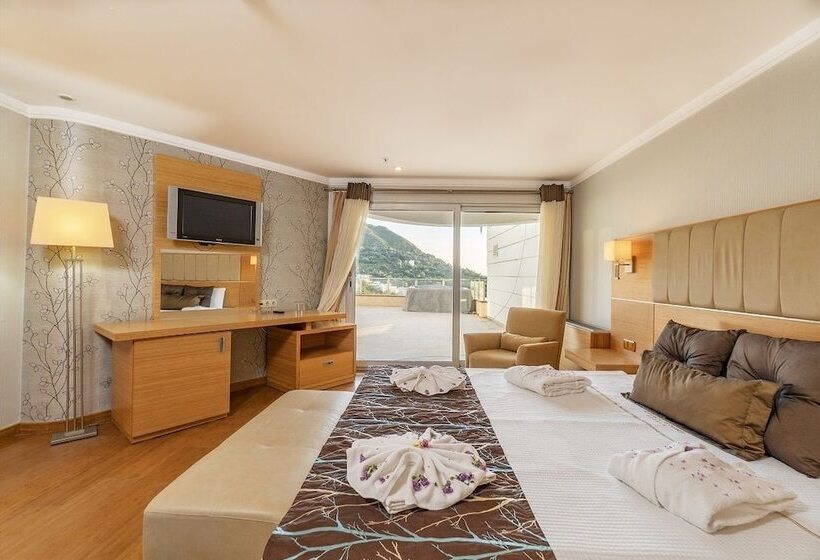 اتاق خانوادگی, Maira Deluxe Resort Hotel Bodrum