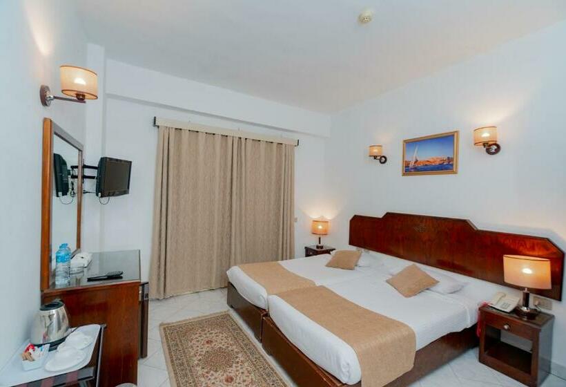 Family Room, Minamark Beach Resort & Spa For Families & Couples Only