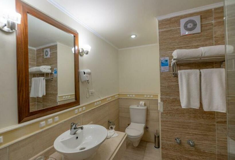 اتاق راحتی, Minamark Beach Resort For Families And Couples Only