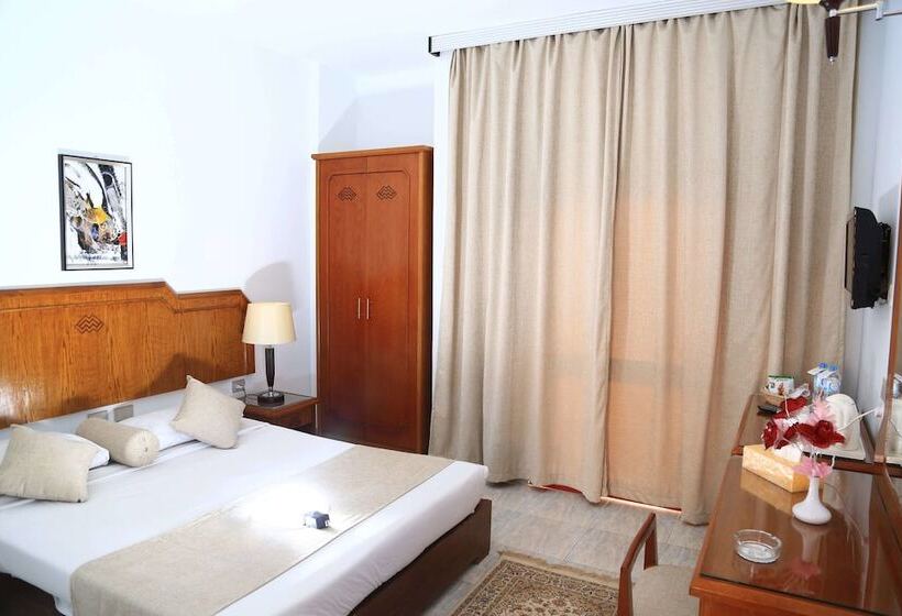 اتاق اکونومی, Minamark Beach Resort For Families And Couples Only